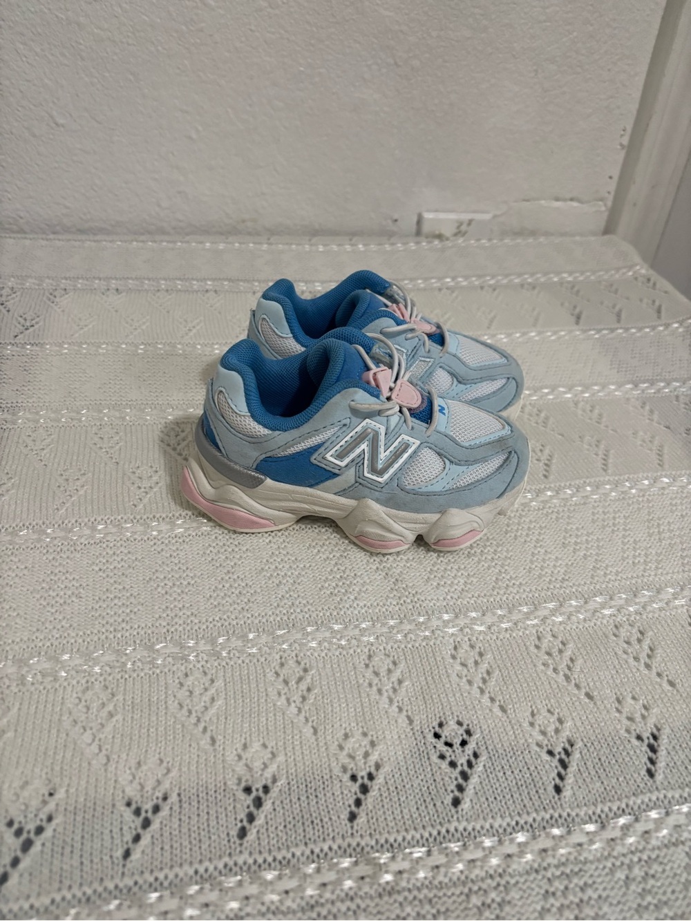New Balance Kids Light Blue and Pink Chunky Sneakers